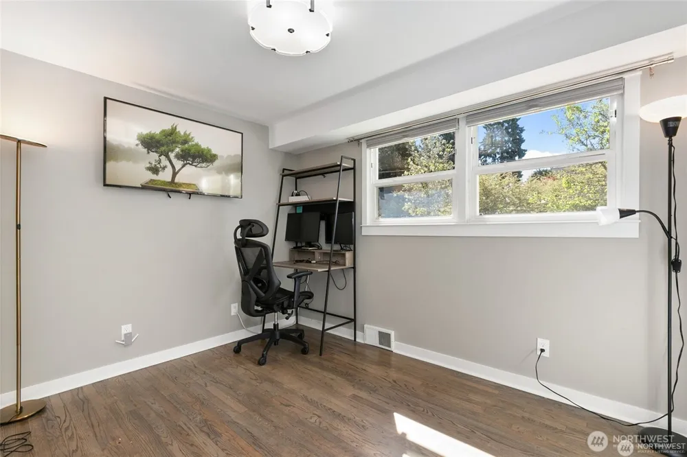 4904 S Andover Street Seattle, WA 98116