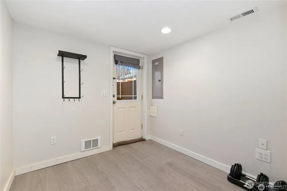 4904 S Andover Street Seattle, WA 98116