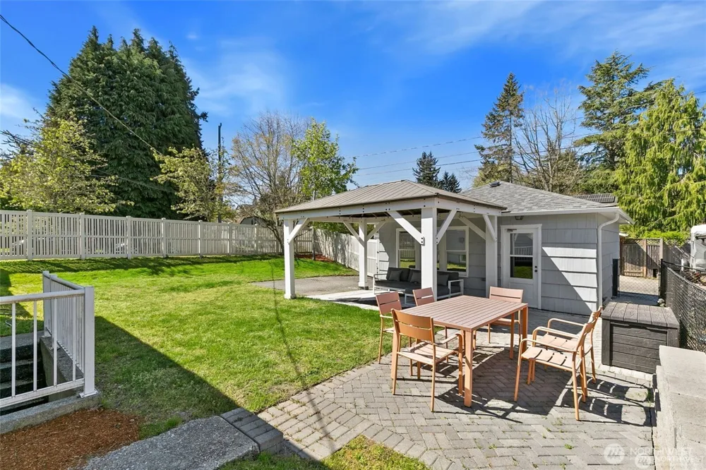 4904 S Andover Street Seattle, WA 98116
