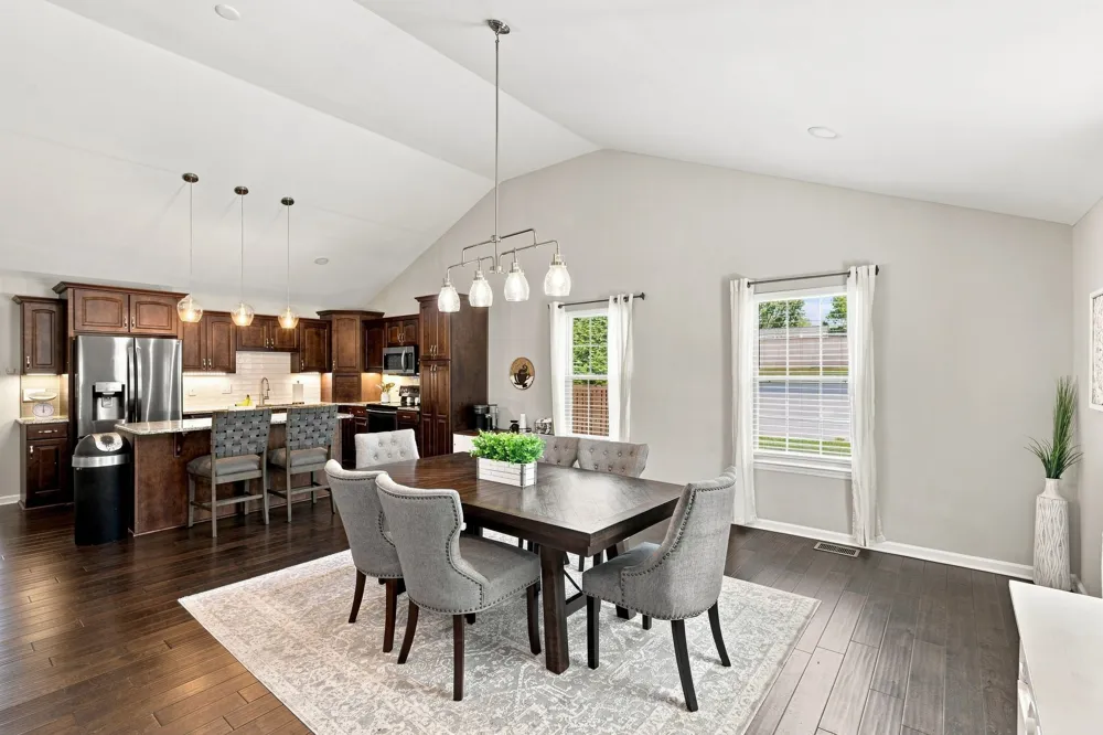 1412 Suzanne Dr Murfreesboro, TN 37128