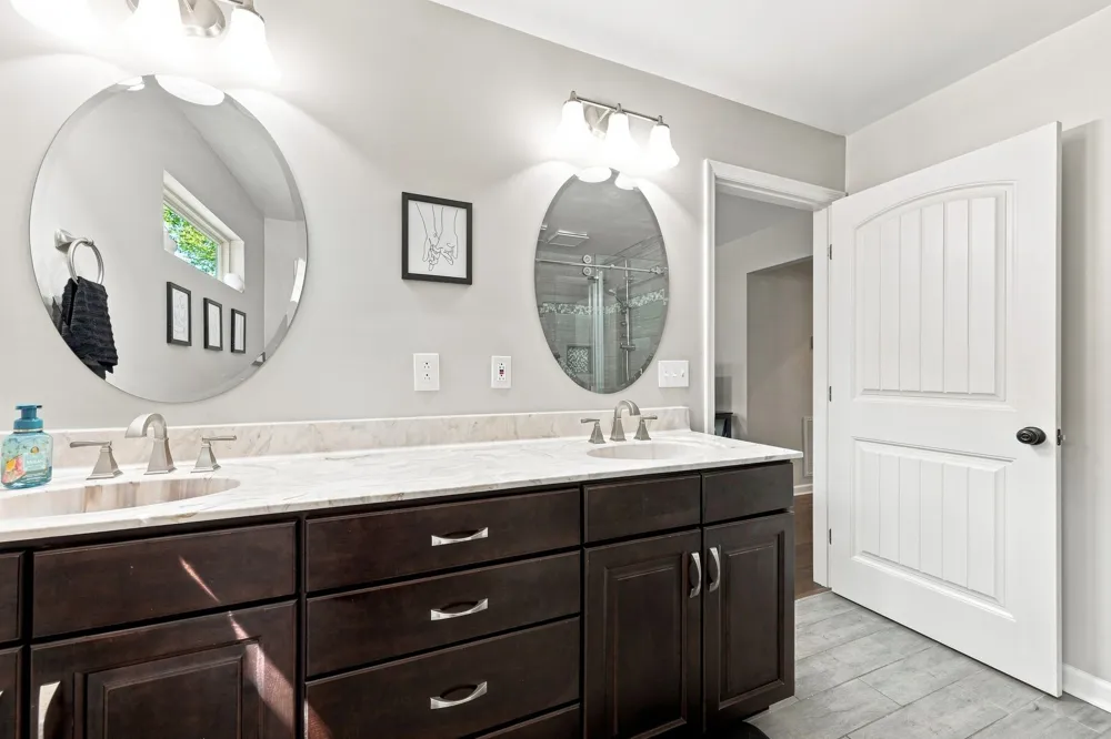 1412 Suzanne Dr Murfreesboro, TN 37128