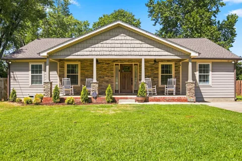 1412 Suzanne Dr