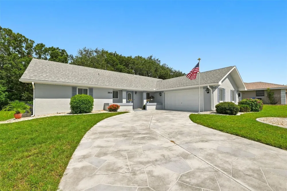 1803 NEW BEDFORD DRIVE Sun City Center, FL 33573