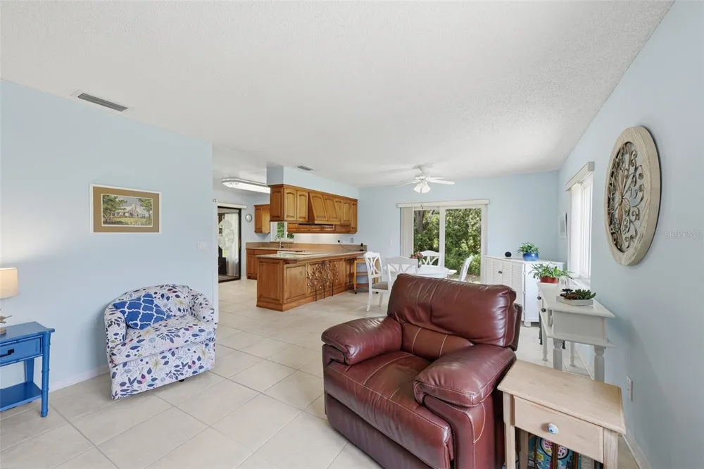 1803 NEW BEDFORD DRIVE Sun City Center, FL 33573