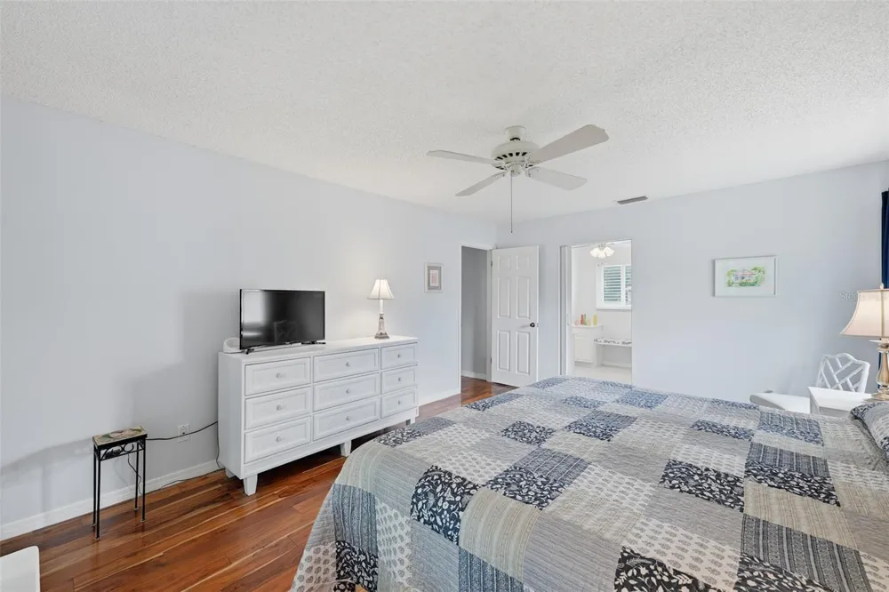 1803 NEW BEDFORD DRIVE Sun City Center, FL 33573