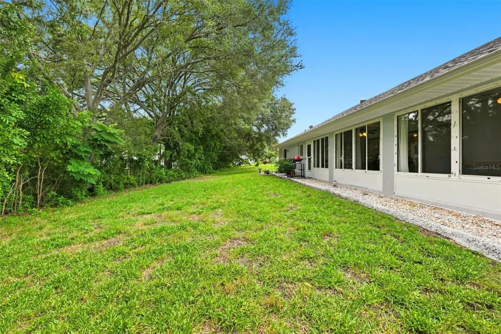 1803 NEW BEDFORD DRIVE Sun City Center, FL 33573