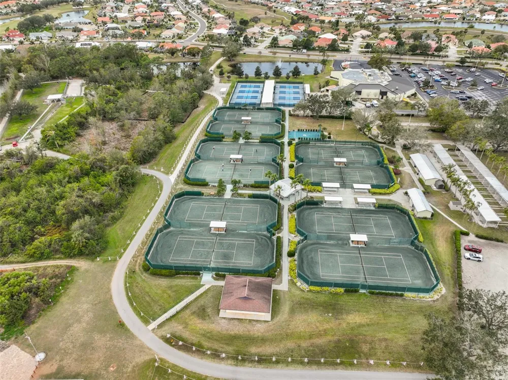 1803 NEW BEDFORD DRIVE Sun City Center, FL 33573