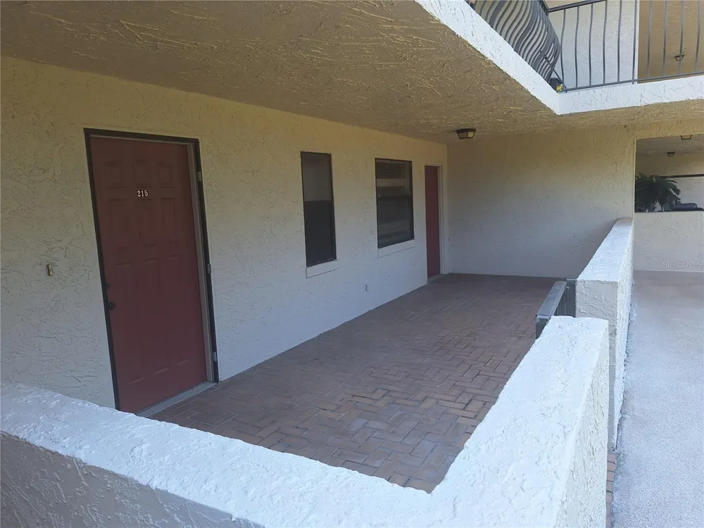 504 S FLORIDA AVENUE #215 Tarpon Springs, FL 34689
