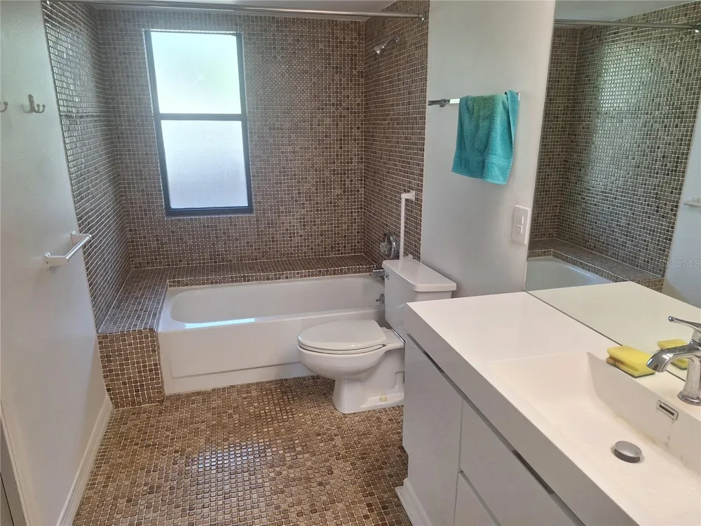 504 S FLORIDA AVENUE #215 Tarpon Springs, FL 34689