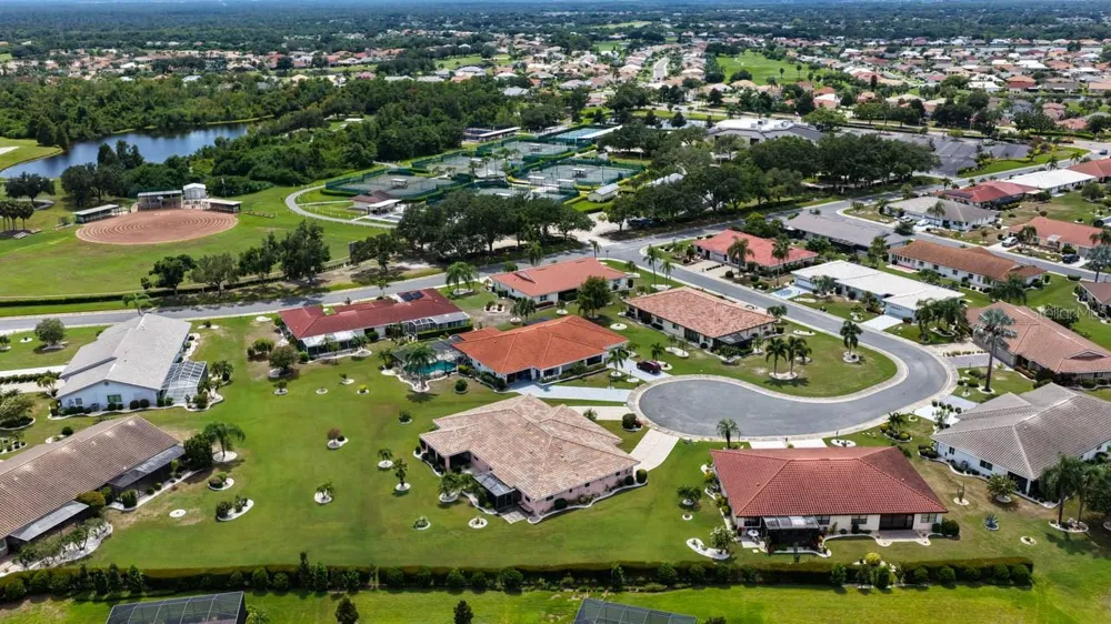 1001 ARDMORE WAY Sun City Center, FL 33573