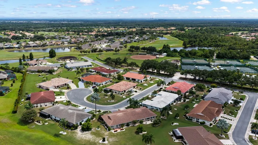1001 ARDMORE WAY Sun City Center, FL 33573