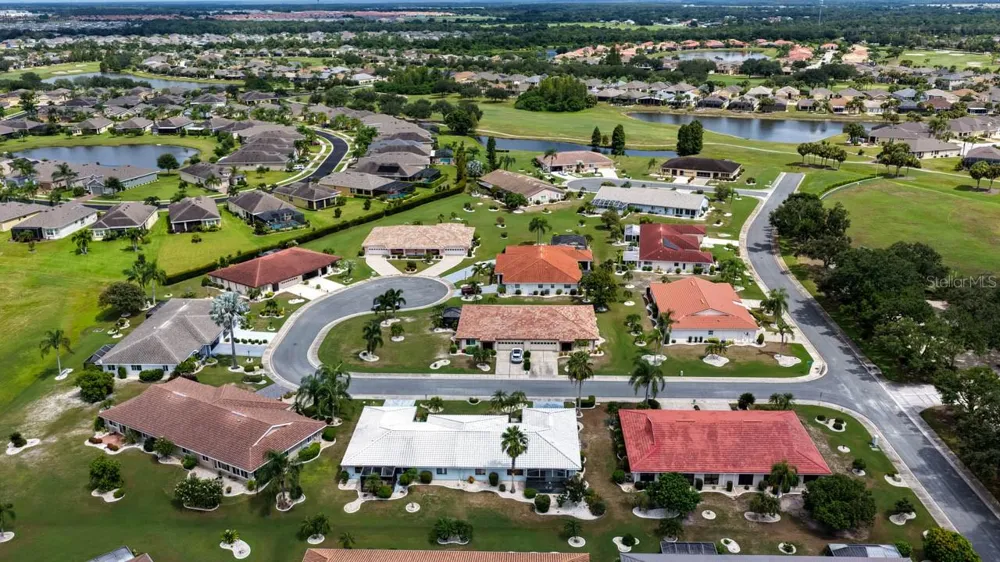 1001 ARDMORE WAY Sun City Center, FL 33573