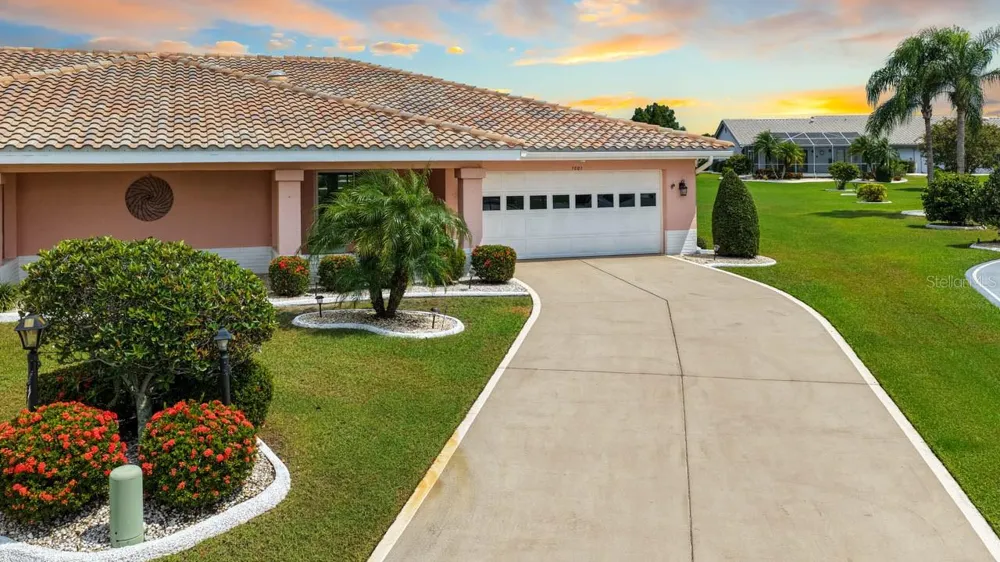 1001 ARDMORE WAY Sun City Center, FL 33573