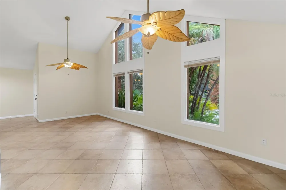 7813 SARANAC COURT Orlando, FL 32835