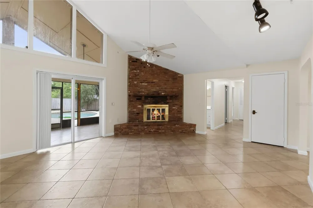 7813 SARANAC COURT Orlando, FL 32835