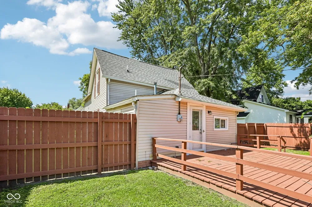 805 S 17th Street Elwood, IN 46036
