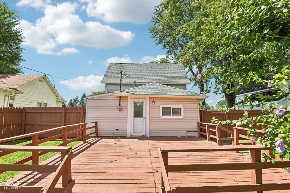 805 S 17th Street Elwood, IN 46036