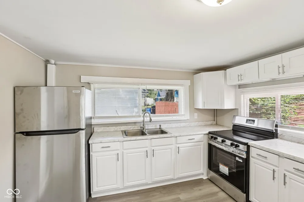 805 S 17th Street Elwood, IN 46036