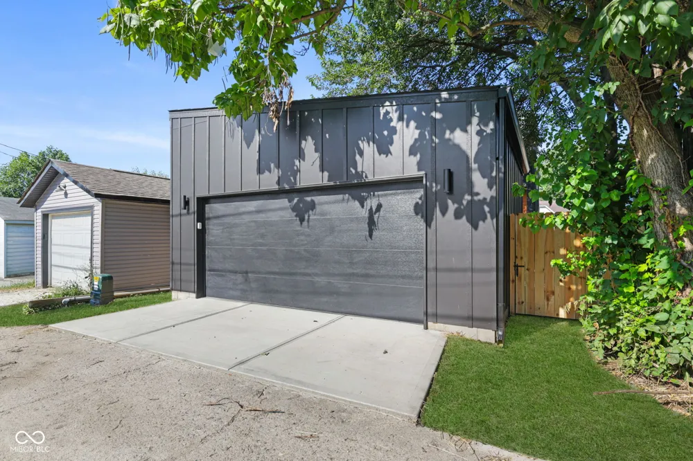 1167 Villa Avenue Indianapolis, IN 46203