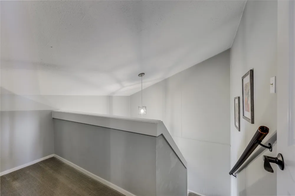 239 VENTURE BOULEVARD S Point Venture, TX 78645