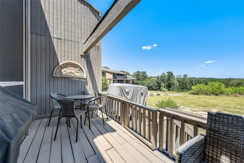 239 VENTURE BOULEVARD S Point Venture, TX 78645
