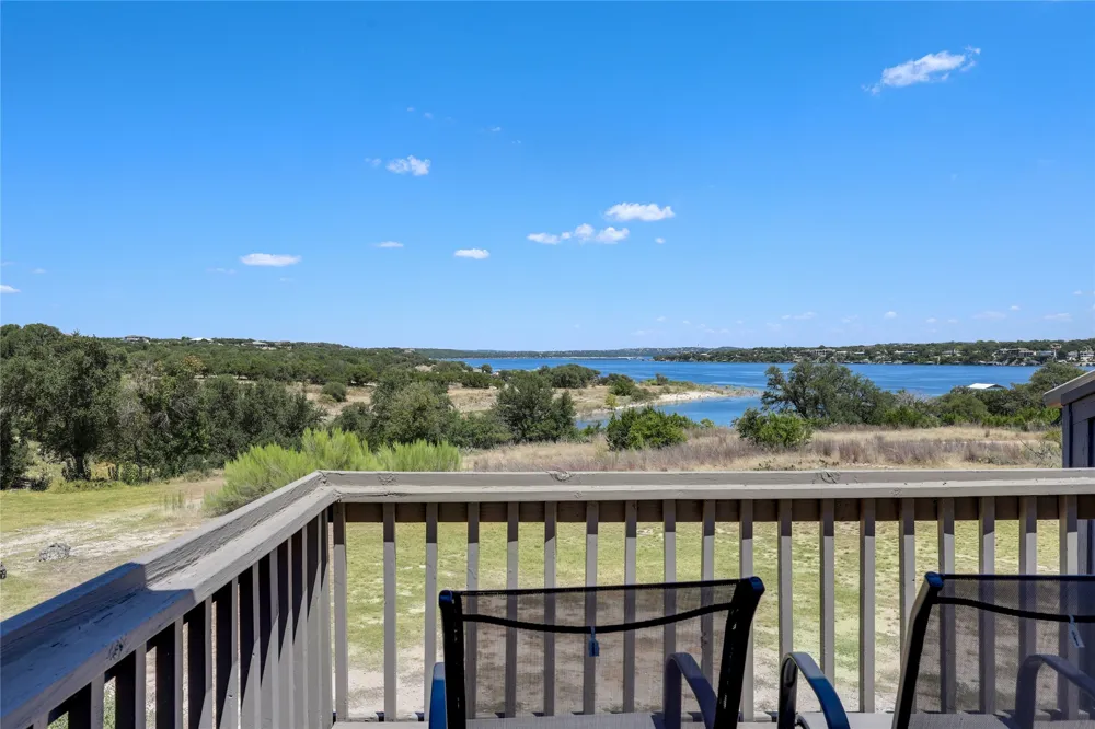 239 VENTURE BOULEVARD S Point Venture, TX 78645