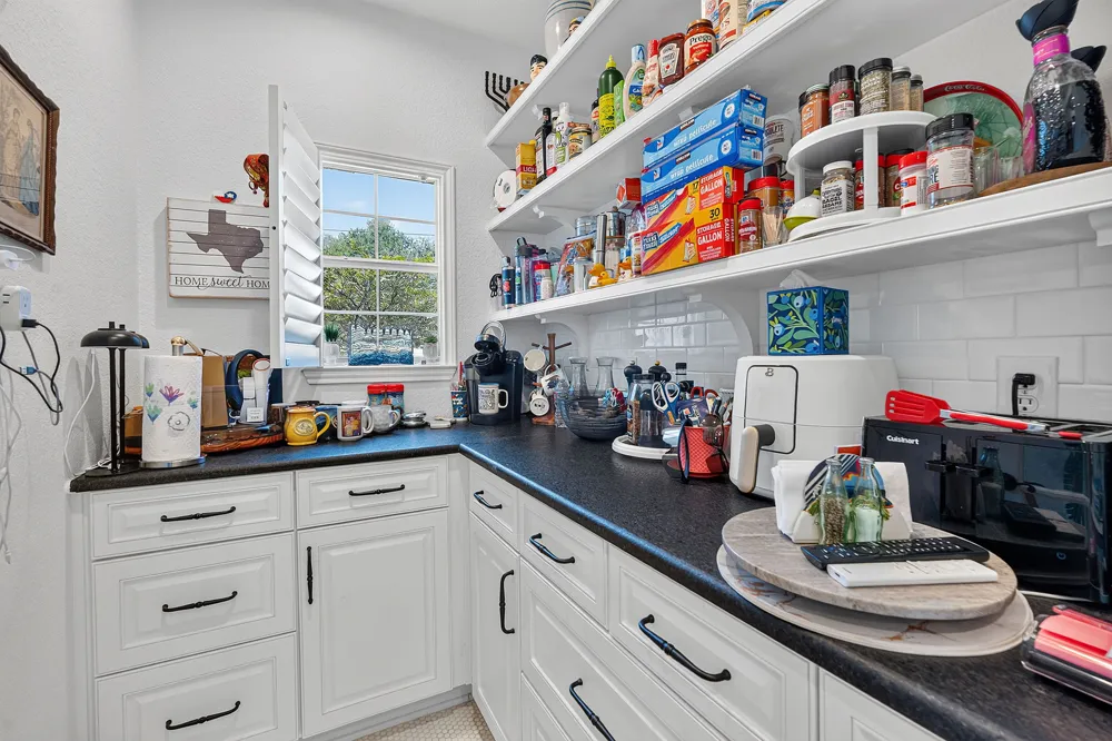 262 E Ridgewood Road Georgetown, TX 78633