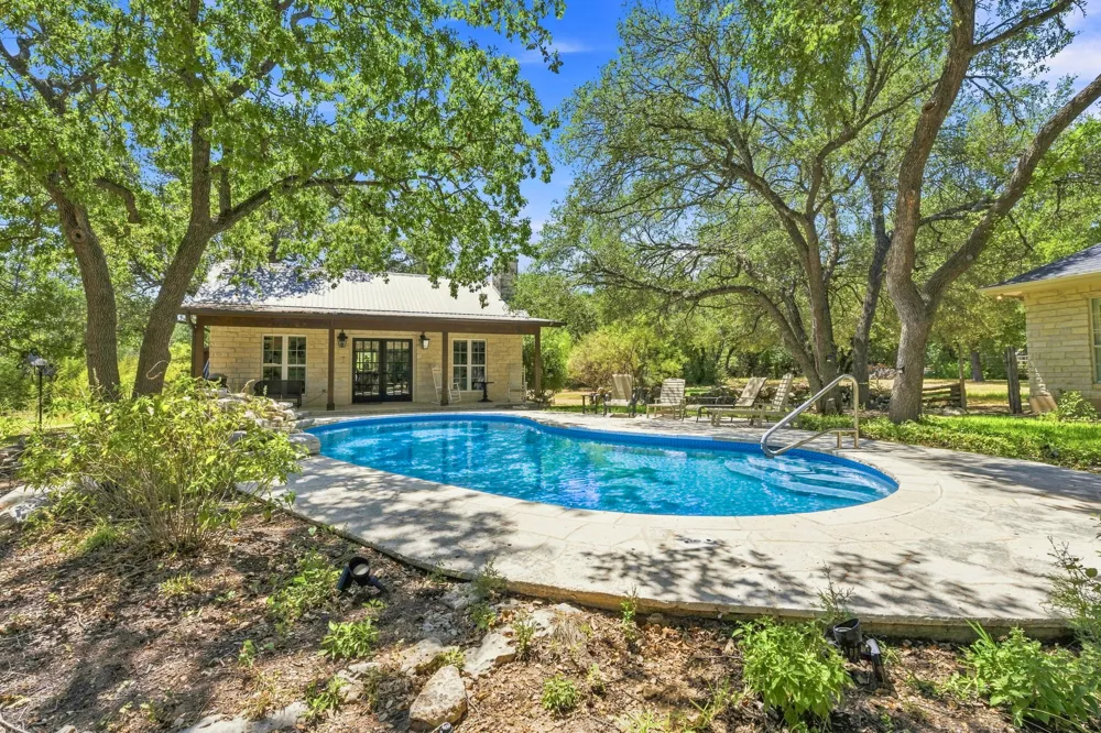262 E Ridgewood Road Georgetown, TX 78633
