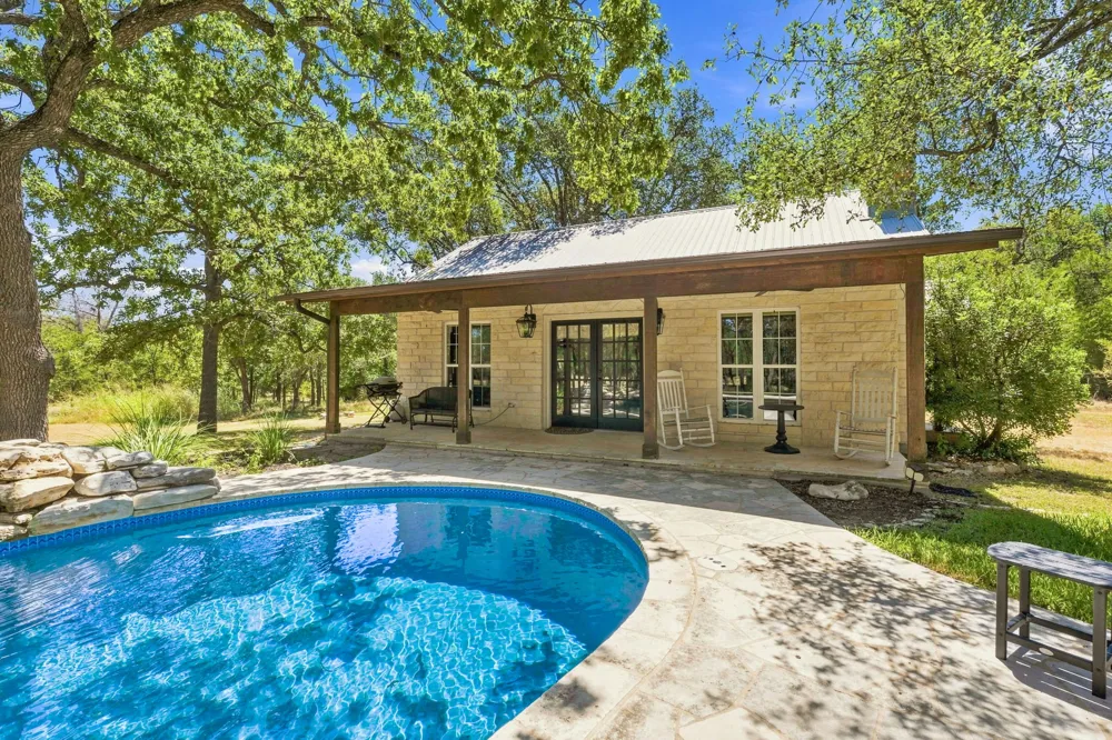 262 E Ridgewood Road Georgetown, TX 78633