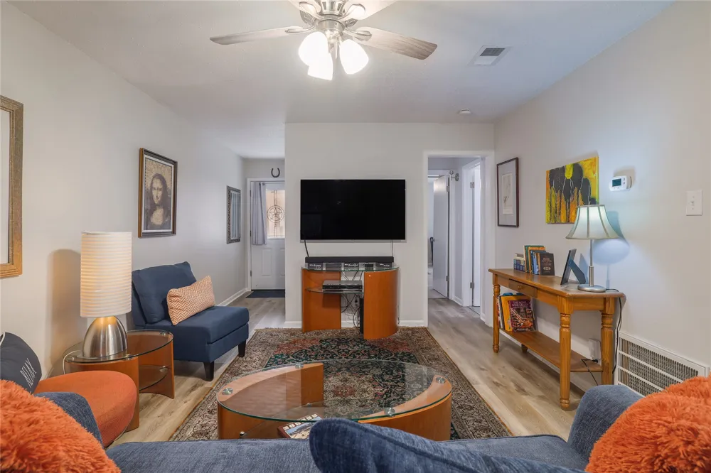 7406 Shadow Hill Drive #108 Austin, TX 78731