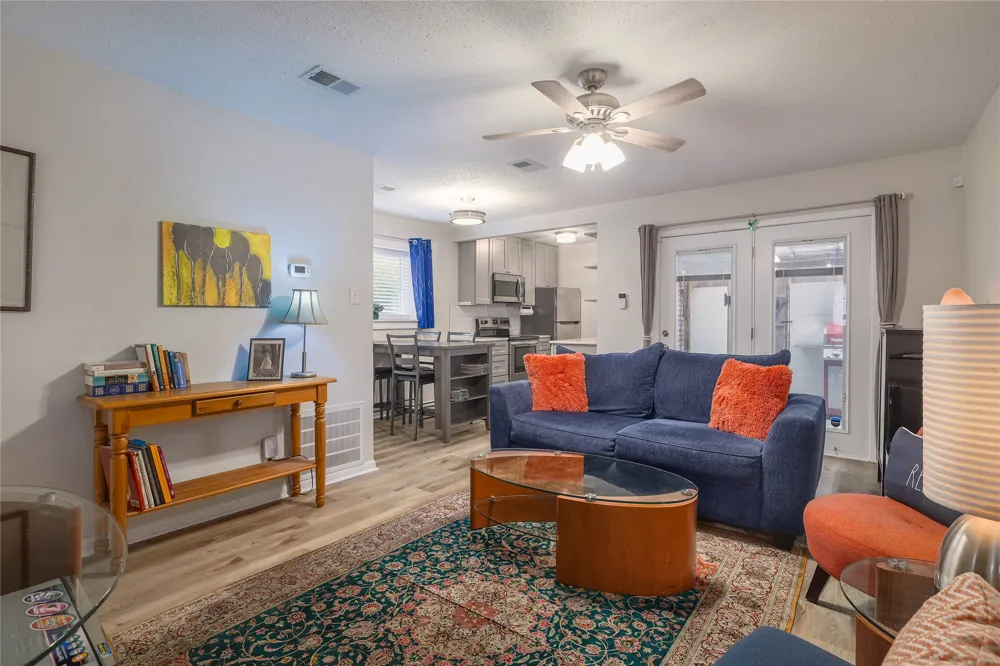 7406 Shadow Hill Drive #108 Austin, TX 78731