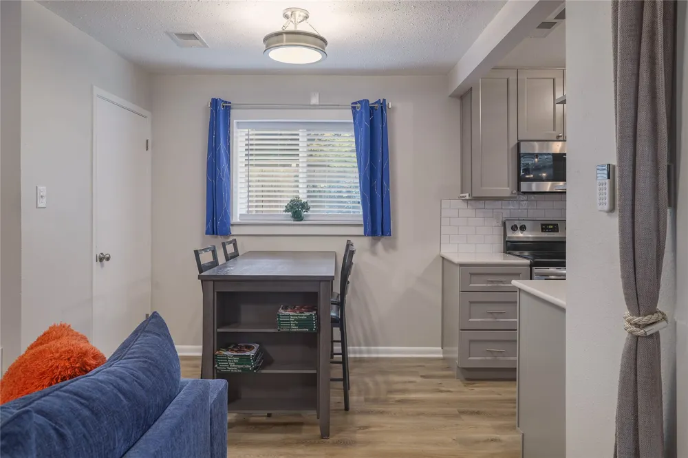 7406 Shadow Hill Drive #108 Austin, TX 78731