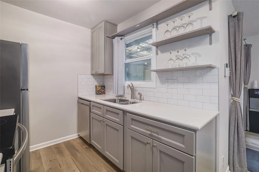 7406 Shadow Hill Drive #108 Austin, TX 78731
