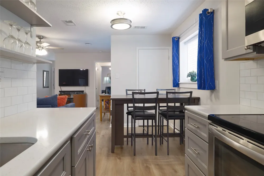 7406 Shadow Hill Drive #108 Austin, TX 78731