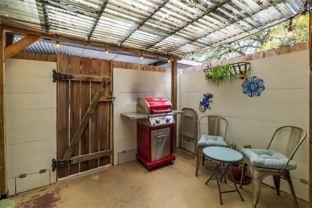 7406 Shadow Hill Drive #108 Austin, TX 78731