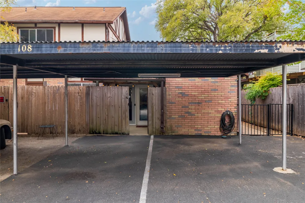 7406 Shadow Hill Drive #108 Austin, TX 78731