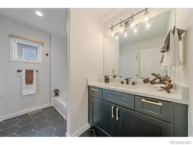 467 Harrison Street Denver, CO 80206