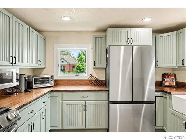 703 W Mountain Avenue Fort Collins, CO 80521