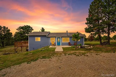 24389 Emerald Trail