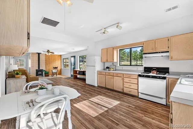 24389 Emerald Trail Deer Trail, CO 80105