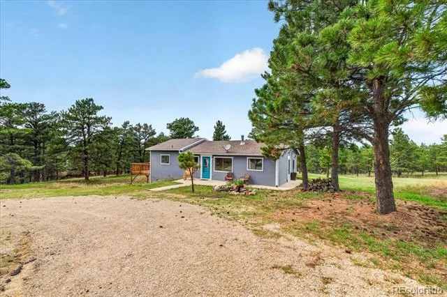 24389 Emerald Trail Deer Trail, CO 80105