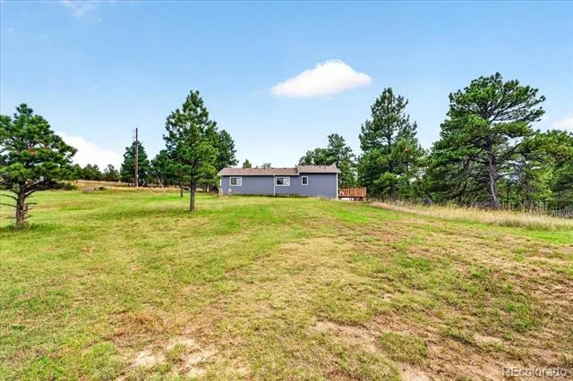 24389 Emerald Trail Deer Trail, CO 80105