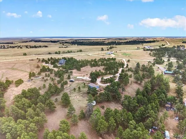 24389 Emerald Trail Deer Trail, CO 80105