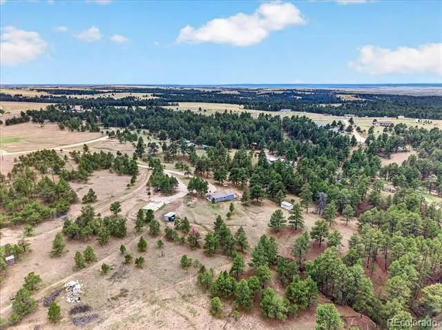 24389 Emerald Trail Deer Trail, CO 80105