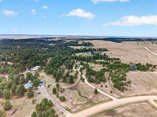 24389 Emerald Trail Deer Trail, CO 80105
