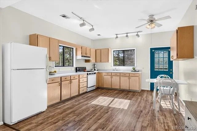 24389 Emerald Trail Deer Trail, CO 80105