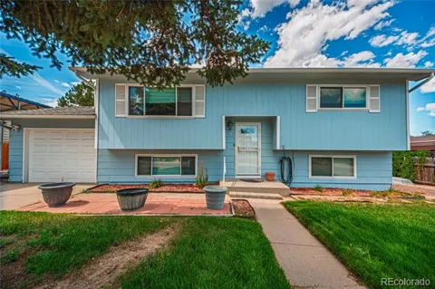 1340 Kachina Drive