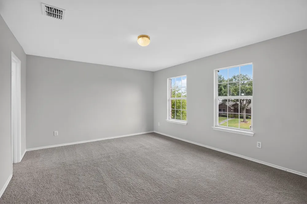 1213 Spring Water Drive Lancaster, TX 75134