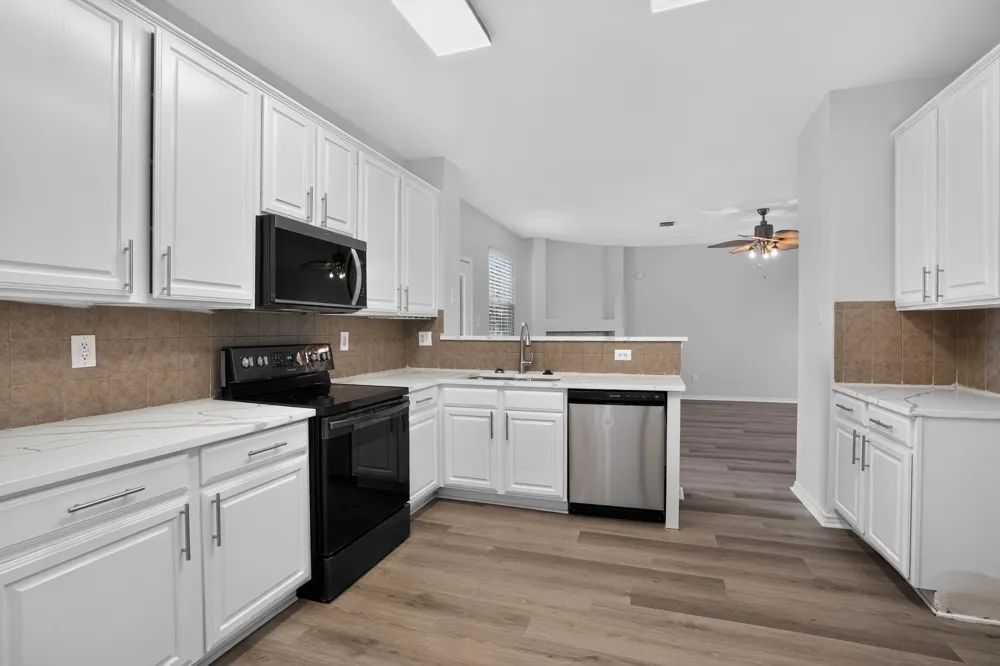 1213 Spring Water Drive Lancaster, TX 75134