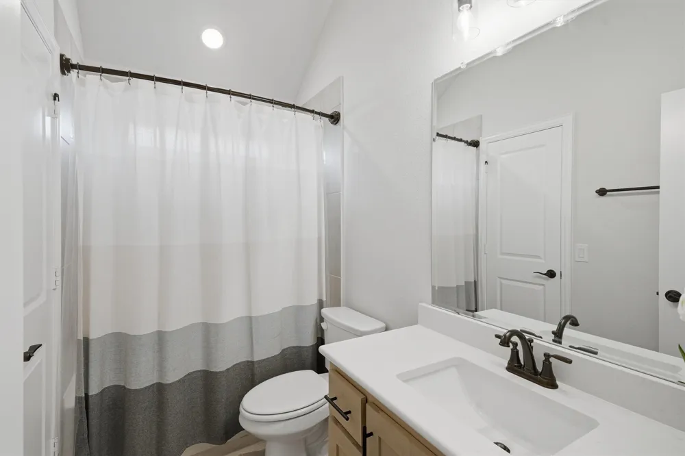1003 Moss Grove Trail Justin, TX 76247